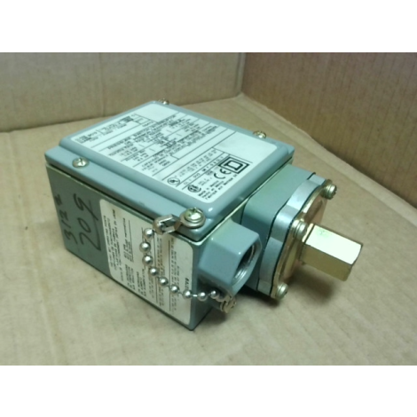 SQUARE D 9012GAW4 Limit Switch