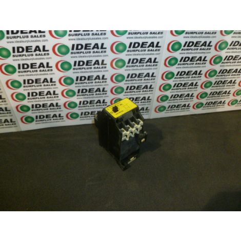 MOELLER DIL0408NA RELAY NEW IN BOX